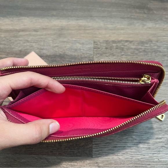 Miu Miu Madras long zip-around wallet in peonia pink goatskin leather barbiecore - Picture 13 of 13